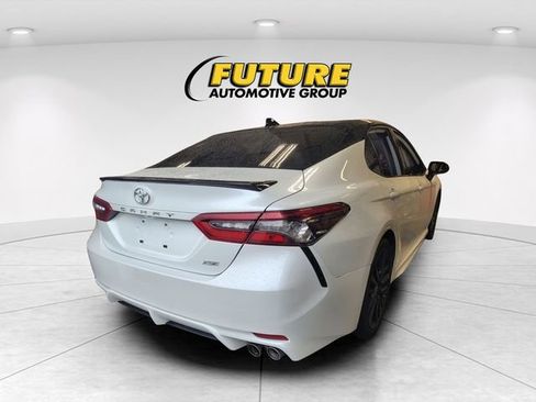 Used 2023 Toyota Camry XSE image 3