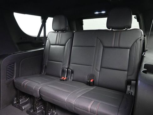 Used 2023 Chevrolet Suburban RST image 32