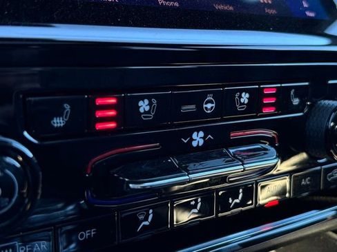 New 2025 Jeep Grand Cherokee Overland w/ Luxury Tech Group IV image 42