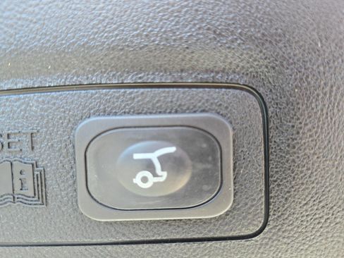 Used 2016 Lincoln MKC Reserve w/ Lincoln MKC Climate Package AWD/4WD image 29