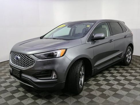 Used 2023 Ford Edge SEL w/ Convenience Package image 5