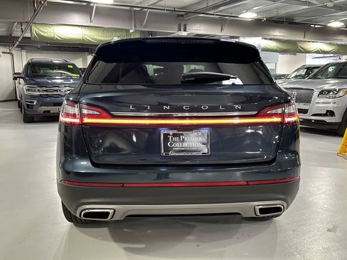 Used 2023 Lincoln Nautilus Reserve w/ Equipment Group 201A AWD/4WD image 3