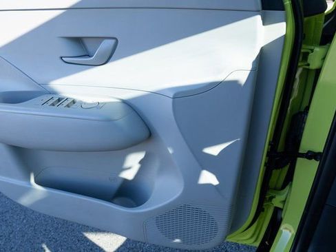 Used 2024 Hyundai Kona SEL image 25