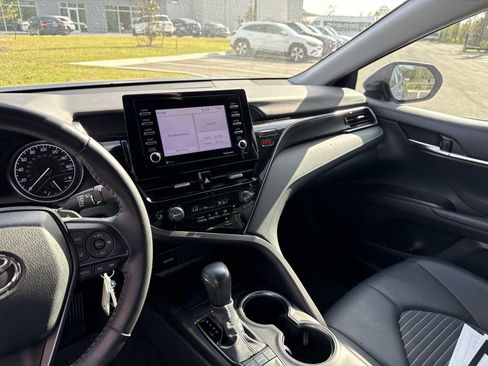 Used 2023 Toyota Camry SE FWD image 20