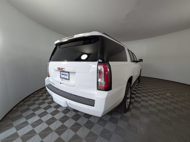 Used 2019 GMC Yukon XL SLE w/ SLE Value Package AWD/4WD image 3