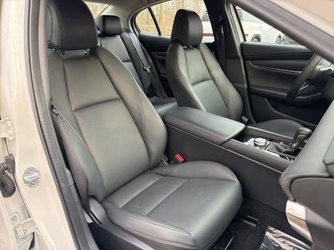 Used 2024 MAZDA MAZDA3 s image 9