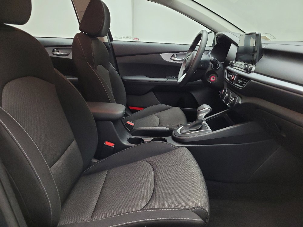 Used 2023 Kia Forte LXS w/ LXS Technology Package FWD image 21