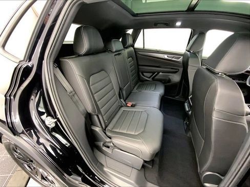 New 2026 Volkswagen Atlas Cross Sport SEL R-Line image 10