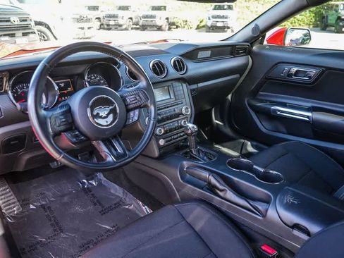 Used 2016 Ford Mustang Coupe RWD image 11