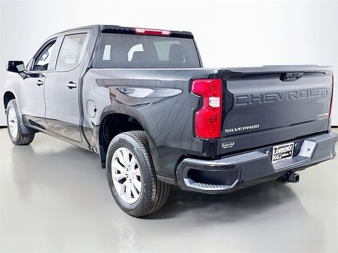 New 2026 Chevrolet Silverado 1500 Custom image 3