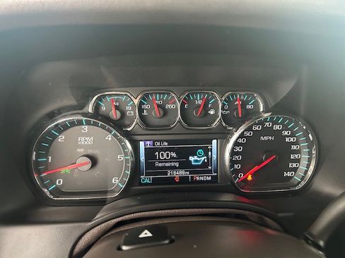 Used 2015 Chevrolet Suburban LT AWD/4WD image 20