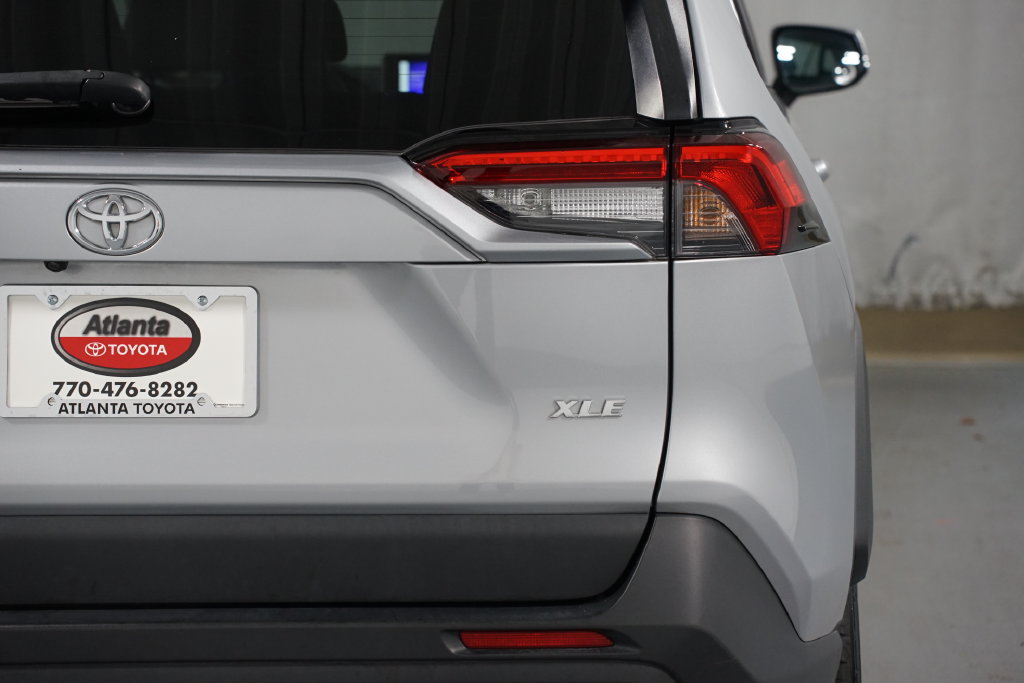 Certified 2025 Toyota RAV4 XLE FWD image 10