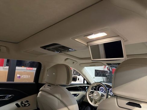 Used 2023 Bentley Flying Spur V8 AWD/4WD image 27