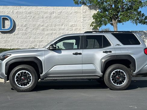 Used 2025 Toyota 4Runner TRD Off-Road image 7