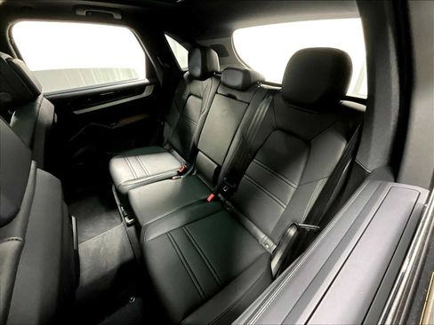New 2026 Porsche Cayenne E-Hybrid AWD/4WD image 25
