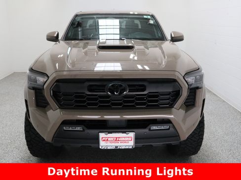 Used 2026 Toyota Tacoma TRD Sport image 3