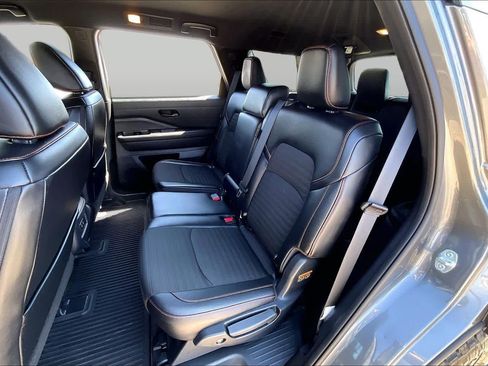 Used 2026 Nissan Pathfinder Rock Creek AWD/4WD image 19