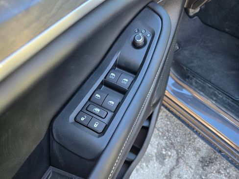 New 2026 Jeep Grand Cherokee L Laredo image 11