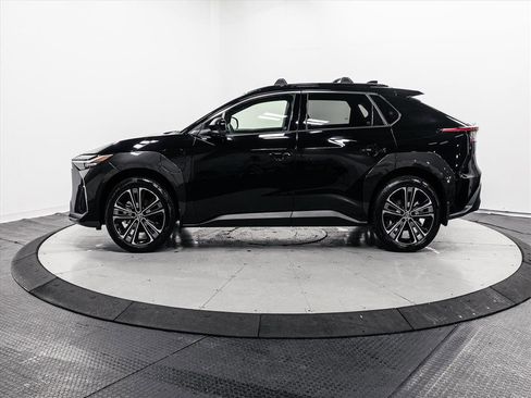 Certified 2024 Toyota bZ4X AWD image 8