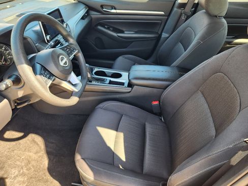 Used 2023 Nissan Altima 2.5 SV image 13