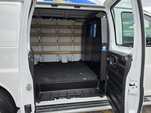 Used 2024 Chevrolet Express 2500 w/ Driver Convenience Package RWD image 18