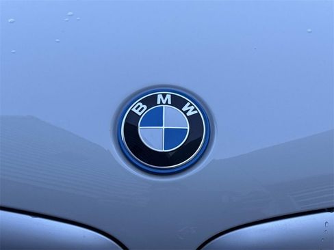 Used 2025 BMW X5 xDrive50e w/ M Sport Package image 10