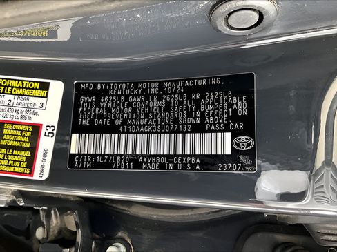 Used 2025 Toyota Camry XSE FWD image 16