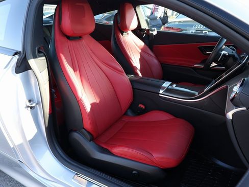 Used 2024 Mercedes-Benz CLE 300 4MATIC Coupe image 21