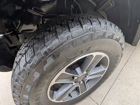 Used 2023 Jeep Wrangler Sahara image 43