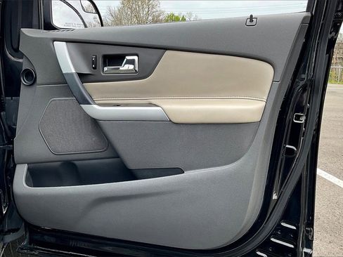 Used 2014 Ford Edge Limited image 19