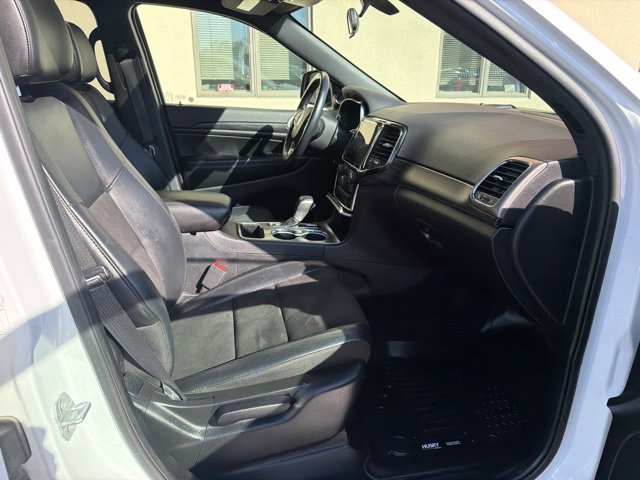 Certified 2021 Jeep Grand Cherokee Laredo X AWD/4WD image 20