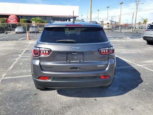 Used 2022 Jeep Compass Latitude w/ Convenience Group image 5