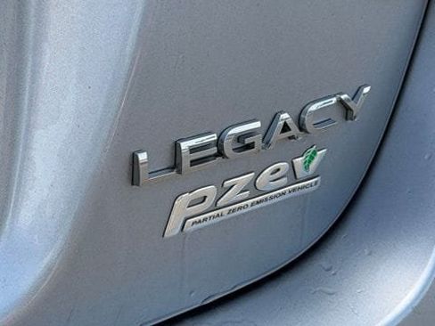Used 2016 Subaru Legacy 2.5i Premium AWD/4WD image 9