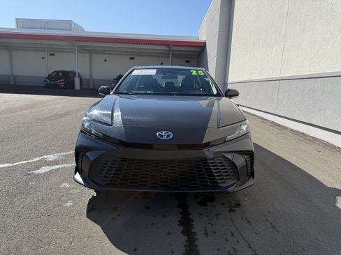 Certified 2025 Toyota Camry SE image 25