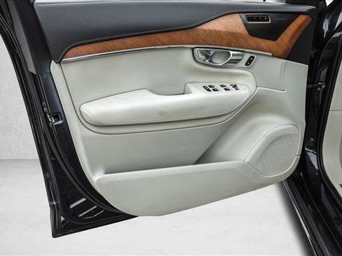 Used 2019 Volvo XC90 T6 Inscription AWD/4WD image 11