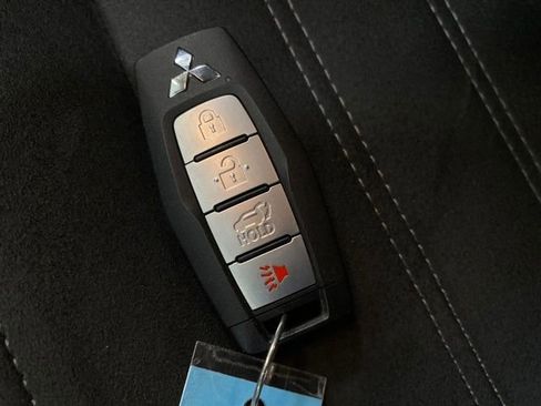 Used 2025 Mitsubishi Outlander Ralliart image 23