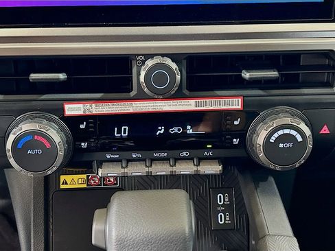 New 2026 Toyota 4Runner TRD Off-Road Premium AWD/4WD image 14