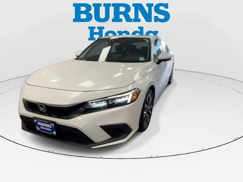 Certified 2024 Honda Civic EX-L image 3