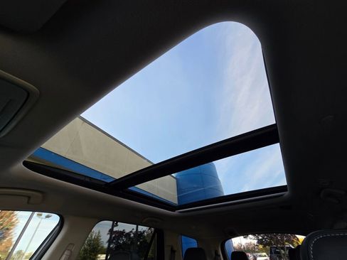 New 2025 Honda Pilot Touring image 27