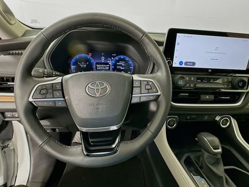 Certified 2026 Toyota Grand Highlander FWD image 11