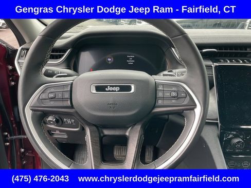 Certified 2023 Jeep Grand Cherokee Limited w/ Luxury Tech Group II AWD/4WD image 43