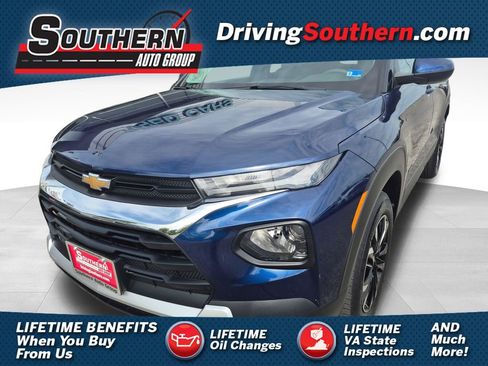 Used 2022 Chevrolet TrailBlazer LT w/ Convenience Package image 1