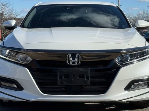 Used 2019 Honda Accord Sport image 9