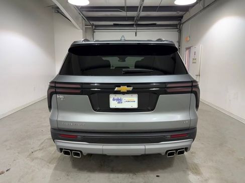 Certified 2024 Chevrolet Traverse LT FWD image 6