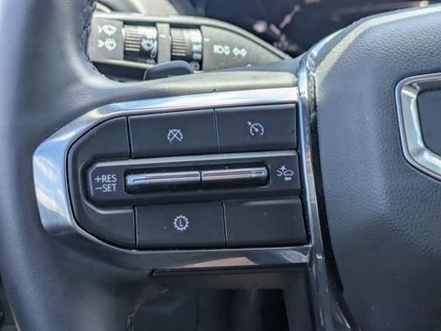 Used 2025 GMC Yukon XL Denali AWD/4WD image 25