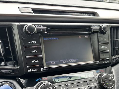 Used 2017 Toyota RAV4 XLE w/ All Weather Liner Package AWD/4WD image 17