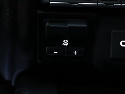 Used 2020 Chevrolet Silverado 2500 LTZ image 39