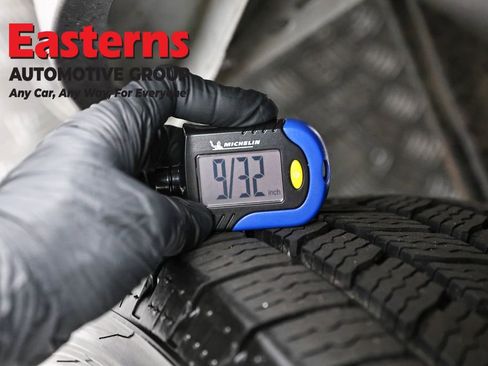 Used 2024 Ford Transit 350 XLT RWD image 25