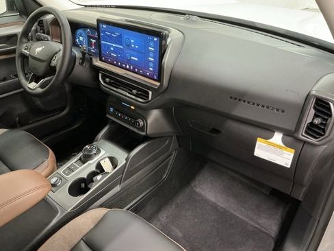 New 2025 Ford Bronco Sport Outer Banks w/ Outer Banks Tech Package+ image 19