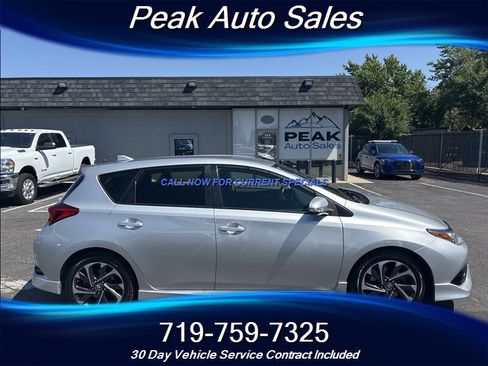 Used 2017 Toyota Corolla iM w/ Carpet Mat Package FWD image 6